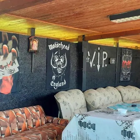 хард рок студио япара Tatil parkı Opanets
